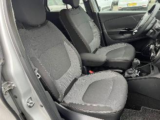 Renault Captur 1.2 TCE 16V EDC SUV  Benzine 1.197cc 88kW (120pk) FWD 2013-06 (2R40; 2RC0) H5F403; H5FD4 picture 25