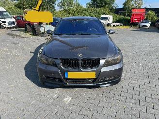 krockskadad bil auto BMW 3-serie 320i 16V Sedan 4Dr Benzine 1.995cc 2006/6