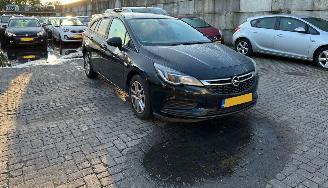 Opel Astra SPORTS TOURER picture 3