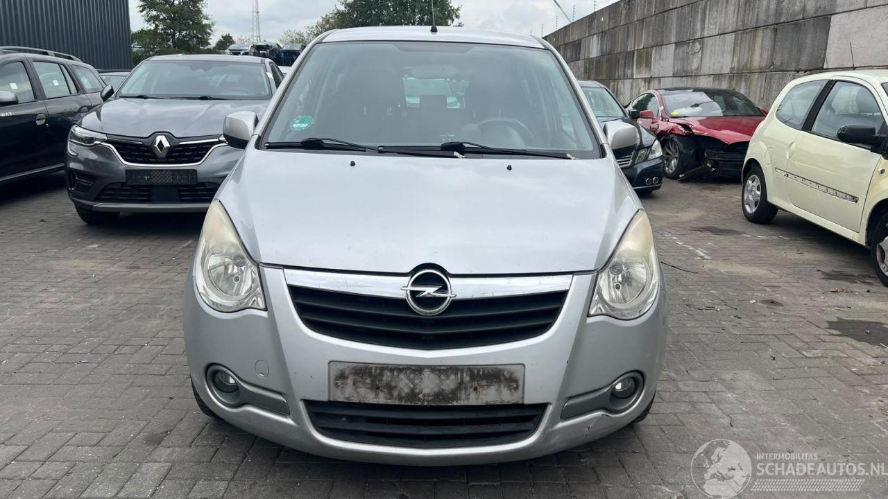 Opel Agila 1.2 16v