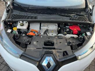 Renault Zoé 46kW Hatchback 4Dr Elektrisch  46kW (63pk) FWD 2012-06 (AGVYA; AGVYC) 5AM450; 5AMB4; 5AQ601 picture 25