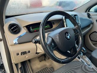 Renault Zoé 46kW Hatchback 4Dr Elektrisch  46kW (63pk) FWD 2012-06 (AGVYA; AGVYC) 5AM450; 5AMB4; 5AQ601 picture 13
