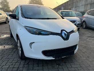 Renault Zoé 46kW Hatchback 4Dr Elektrisch  46kW (63pk) FWD 2012-06 (AGVYA; AGVYC) 5AM450; 5AMB4; 5AQ601 picture 3