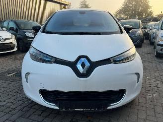 skadebil auto Renault Zoé 46kW Hatchback 4Dr Elektrisch  46kW (63pk) FWD 2012-06 (AGVYA; AGVYC) 5AM450; 5AMB4; 5AQ601 2013/9