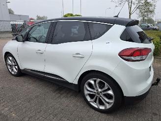Renault Scenic 1.3 TCE 140 16V MPV  Benzine 1 332cc 103kW (140pk) picture 12