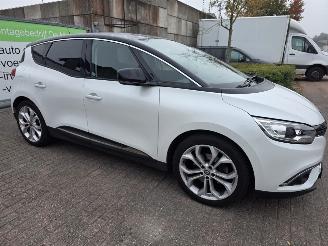 Renault Scenic 1.3 TCE 140 16V MPV  Benzine 1 332cc 103kW (140pk) picture 9