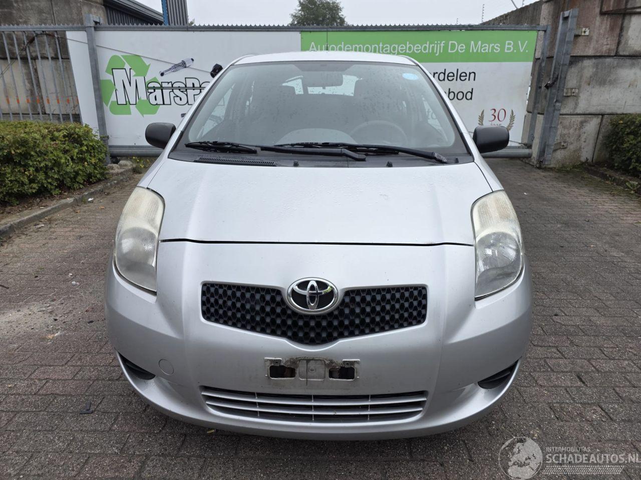 Toyota Yaris 1.0 12V VVT-i Hatchback  Benzine 998cc 51kW (69pk)