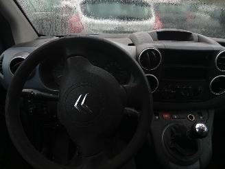 Citroën Berlingo 1.6i 16V MPV  Benzine 1.587cc 80kW (109pk) picture 27