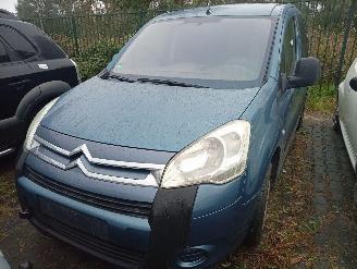 krockskadad bil auto Citroën Berlingo 1.6i 16V MPV  Benzine 1.587cc 80kW (109pk) 2009/4