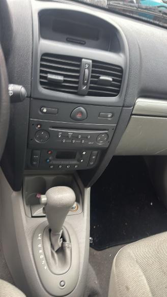 Renault Clio  picture 6