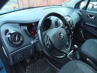 Renault Captur  picture 15