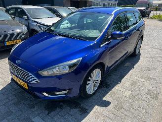 Auto incidentate Ford Focus Wagon 1.0 First Edition 2014/11