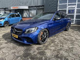 Vaurioauto  passenger cars Mercedes C-klasse C300e Estate AMG 2015/10