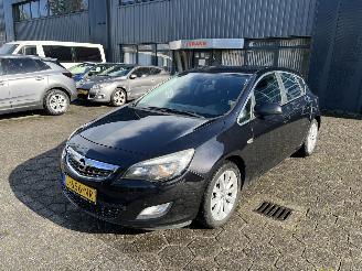 Unfallwagen Opel Astra 1.4 Turbo Sport 2011/4
