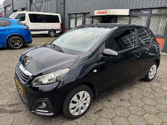 krockskadad bil auto Peugeot 108 1.0 e-VTi68 2014/10