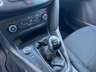 Ford Focus Wagon 1.0 Trend Edition picture 19