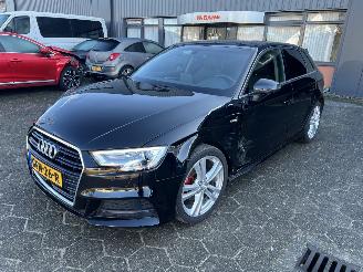 krockskadad bil auto Audi A3 Sportback 35 TFSI CoD Advance 2019/5