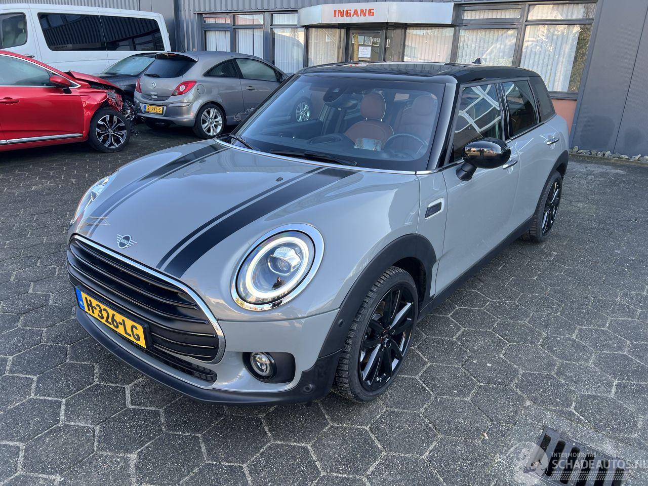 Mini Clubman 1.5 Cooper Chili Automaat