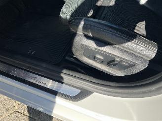 BMW 5-serie 520i High Executive picture 18