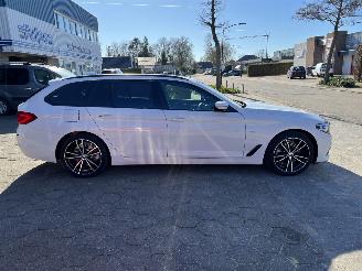 BMW 5-serie 520i High Executive picture 4