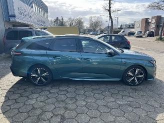 Peugeot 308 SW 1.6 Plug-in Hybrid GT 180 picture 8