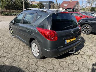 Peugeot 207 SW 1.4 16V VTI picture 3