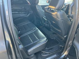 Dodge Ram 1500 Limited 5.7 V8 CC 4X4 picture 6