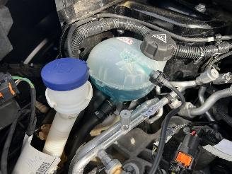 Peugeot 2008 EV Allure Pack 50 kWh picture 12