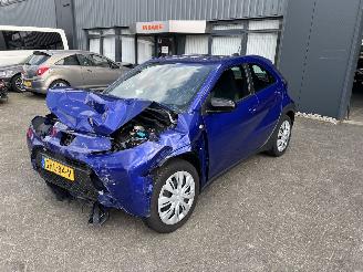 Schadeauto Toyota Aygo X 1.0 VVTI-S CVT PLAY Automaat 2024/8