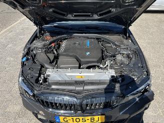 BMW 3-serie 330e High Executive picture 9