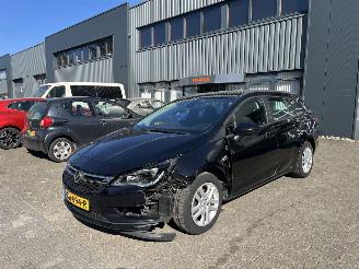 damaged passenger cars Opel Astra SPORTS TOURER 1.0 Online Edition 2018/5