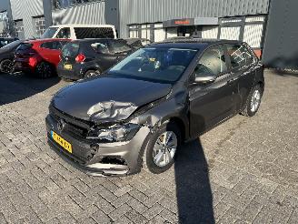 Coche accidentado Volkswagen Polo 1.0 MPI Trendline 2020/1