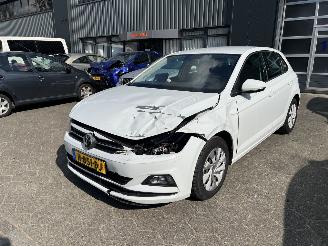 Damaged car Volkswagen Polo 1.0 MPI Comfortline 2020/1