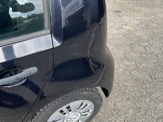 Volkswagen Up! 1.0 take up! BlueMotion picture 11