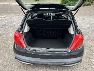 Peugeot 207 1.6 VTi XS Pack picture 21