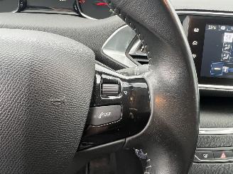 Peugeot 308 1.2E THP BLEU LEASE picture 13