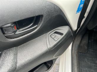 Peugeot 108 1.0 e-VTi Active picture 13