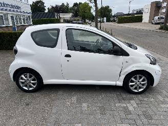 Toyota Aygo 1.0  NOW 3-drs picture 4