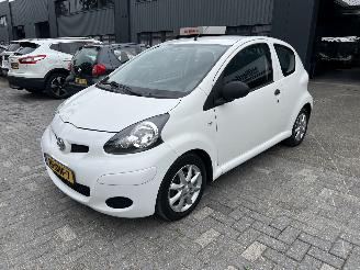 Avarii autoturisme Toyota Aygo 1.0  NOW 3-drs 2011/9