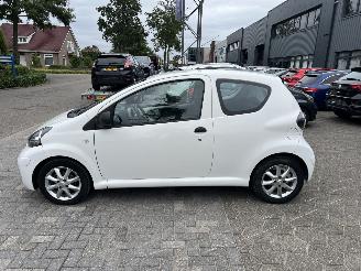 Toyota Aygo 1.0  NOW 3-drs picture 2
