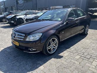 Vaurioauto  passenger cars Mercedes C-klasse 180 CGI BlueEFFICIENCY Business Class Avantgarde 2011/1