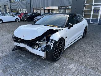 Unfallwagen Zeekr Huracan 001 AWD PRIVILEGE 100KW 2024/4