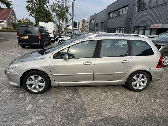 Peugeot 307 1.6-16V Pack picture 2