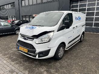 krockskadad bil bedrijf Ford Transit Custom 270 2.2 TDCI L1H1 2015/11
