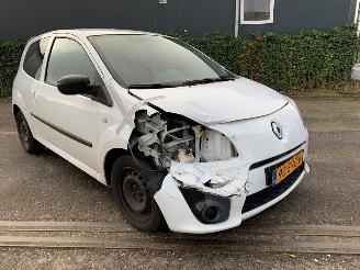 Renault Twingo 1.2 16V Hatchback 2Dr Benzine 1.149cc 55kW (75pk) FWD 2011-10/2014-09 (CN01; CND1; CNF1; CNJ1; CNJ6; CNL1; CNL6) D4F764; D4FE7 picture 3