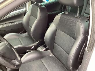 Peugeot 207 1.6 16V Combi/o  Benzine 1.598cc 88kW (120pk) FWD 2007-06/2009-06 (WE5FW; WU5FW) EP6; 5FW picture 10