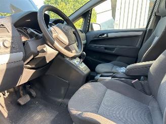 Opel Zafira 1.8 16V Ecotec MPV  Benzine 1.796cc 103kW (140pk) FWD 2005-07/2010-06 (M75) Z18XER; EURO4 picture 10