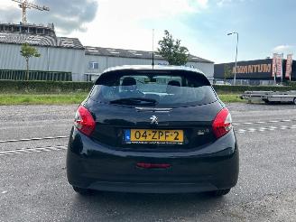 Peugeot 208 1.4 HDi Hatchback  Diesel 1.398cc 50kW (68pk) FWD 2012-03/2019-12 (CA8HP; CC8HP) DV4C; 8HP picture 6