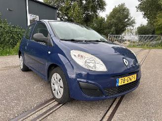 Renault Twingo 1.2 Hatchback 2Dr Benzine 1.149cc 43kW (58pk) FWD 2007-03/2014-09 (CN0D) D7F800; EURO4 picture 3