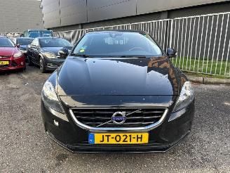 Volvo V-40 2.0 D2 16V Hatchback 4Dr Diesel 1.969cc 88kW (120pk) FWD 2015-02/2019-08 (MV74) D4204T8; B picture 6